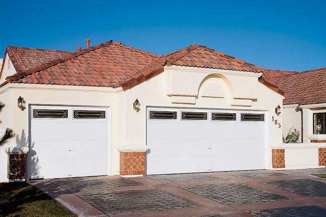 modern-steel-garage-door-trillian